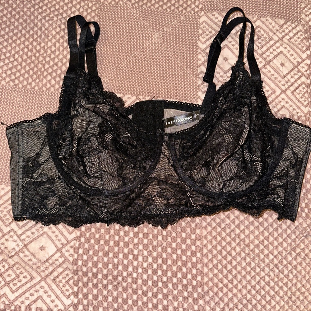 Torrid Black Underwire Bra with Lace Detailing